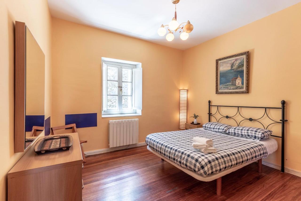 Antigua Casa De Escritor En La Playa De Mundaka Apartment Екстериор снимка