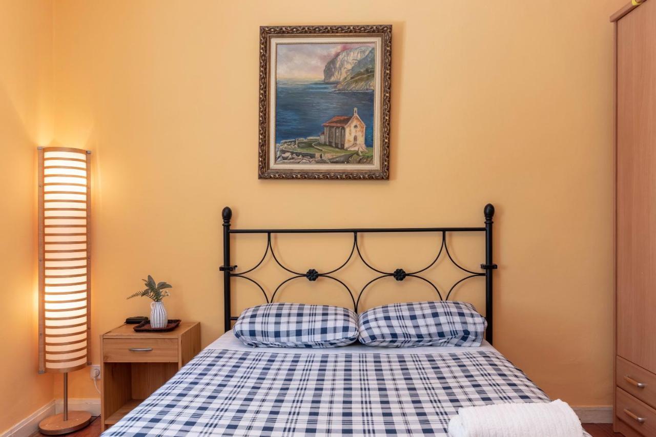 Antigua Casa De Escritor En La Playa De Mundaka Apartment Екстериор снимка